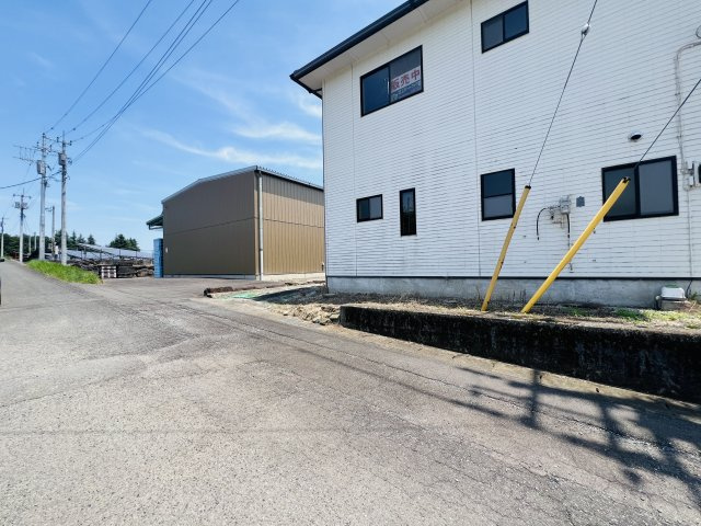 高崎市箕郷町矢原の前面道路含む現地写真|閑静な住宅地◎