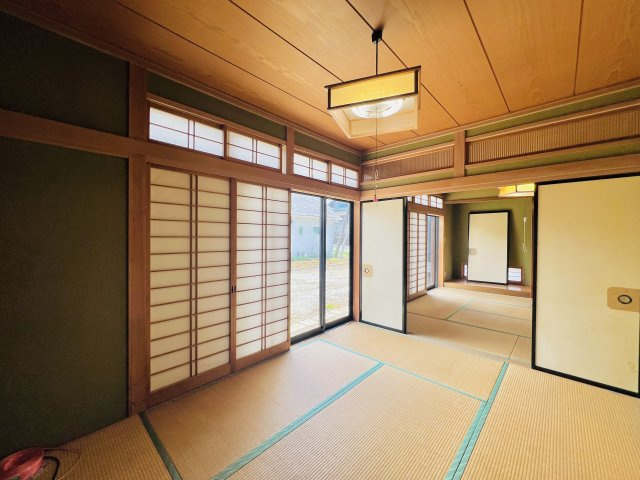 高崎市高浜町の和室|日当たりも良好な6帖和室◎