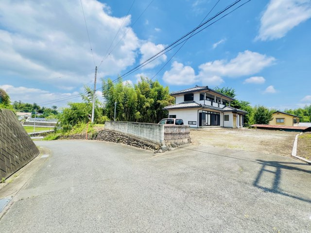 高崎市高浜町の前面道路含む現地写真|前面道路は、交通量が少なく、出入りしやすいです！