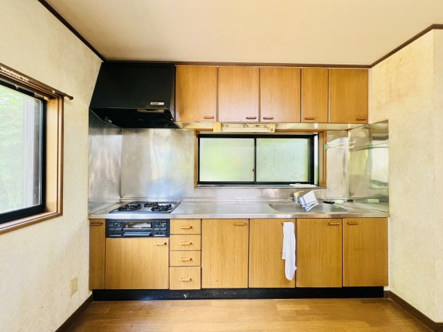 高崎市高浜町のキッチン|収納も充実のキッチン♪