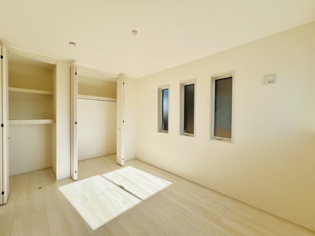 高崎片岡の洋室|お子様の一人部屋デビューにも最適♪