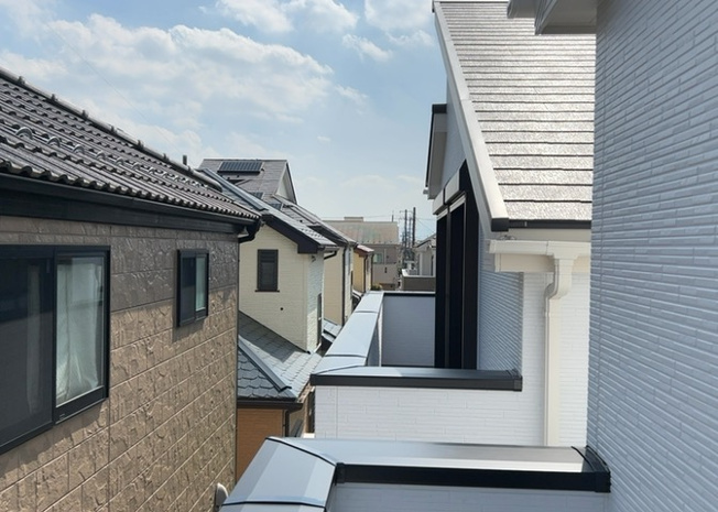 【展望】 | 眺望を気にして物件を探す場合、前面に建物が建っていないか現地で確認しましょう！前面に建物があると景色はもちろん、日当たりや風通しにも影響が出てきます。住んだ時のことを想像しながら現地見学をしましょう。