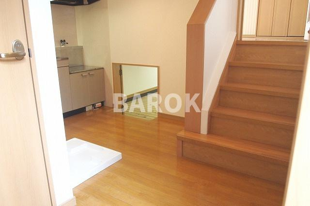 コンフォートベネフィス箱崎３の洗面所