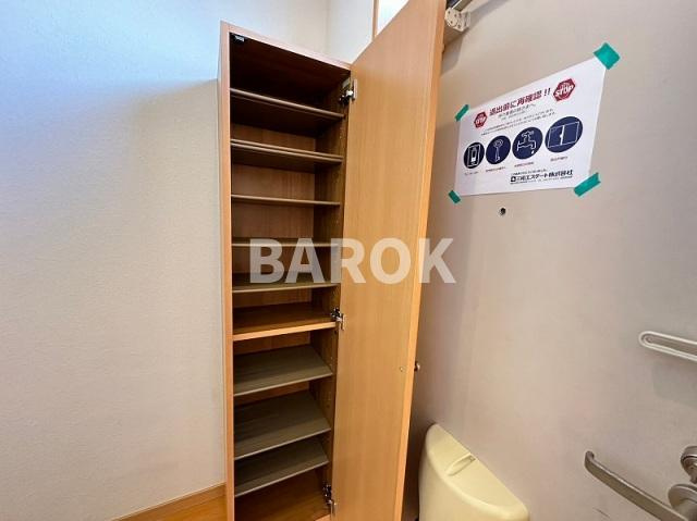 コンフォートベネフィス箱崎３の玄関