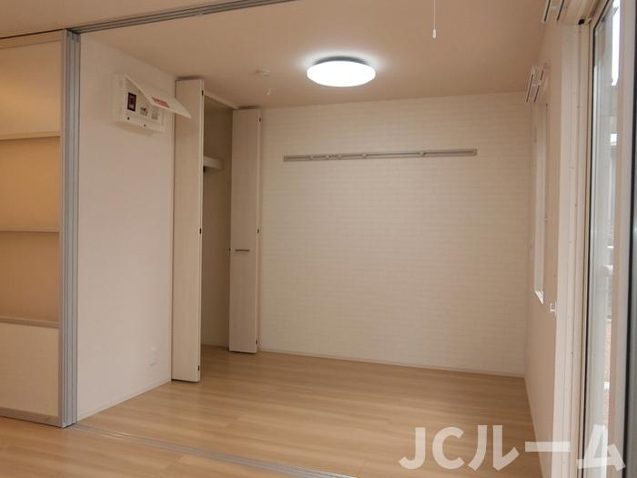 ハッピークローバー春日野の洋室