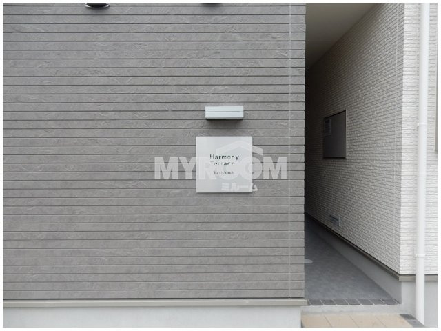 Ｌａｖｉｓｈ赤羽(ラビッシュアカバネ)のエントランス|出入り口☆