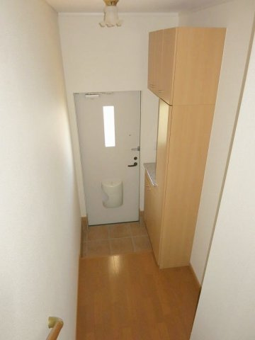 シャンポワール舞木Ａの玄関