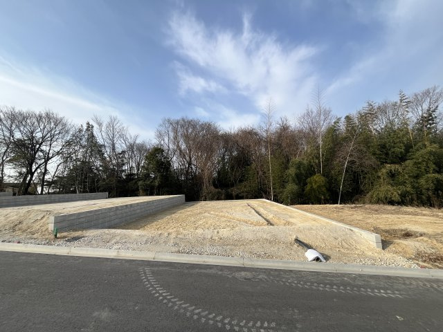 【前面道路含む現地写真】の画像