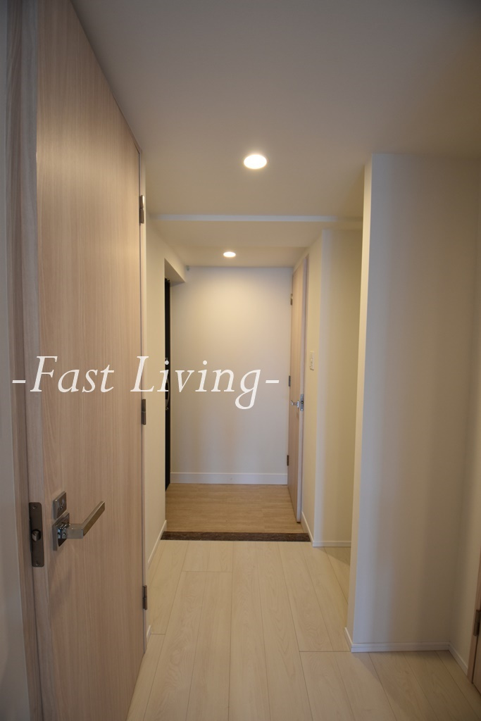 Ｌａ　Ｄｏｕｃｅｕｒ東神田の玄関