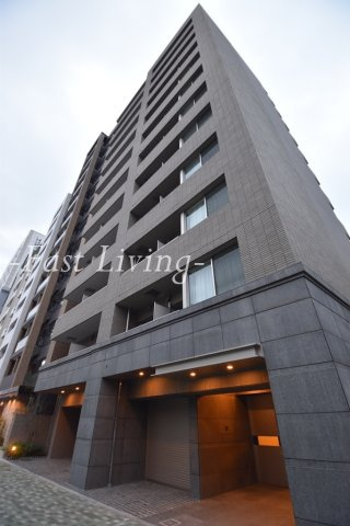 リンデンコート市ヶ谷のエントランス