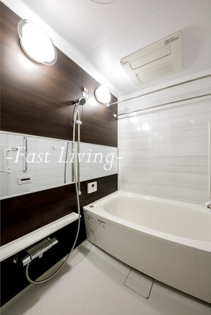 セントラルプレイス新宿御苑前の浴室