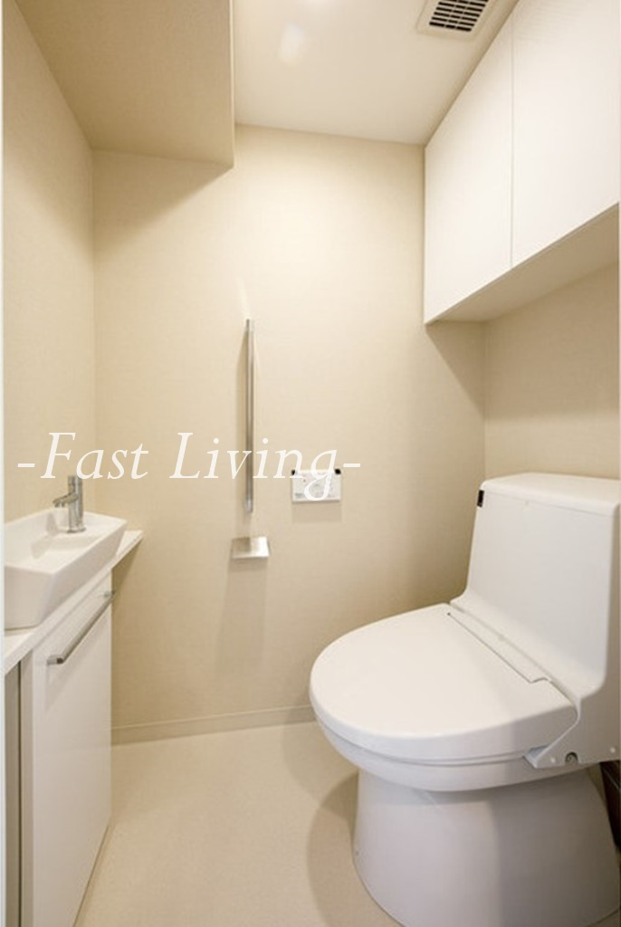 セントラルプレイス新宿御苑前のトイレ