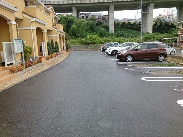  ソレイユ和泉中央の駐車場