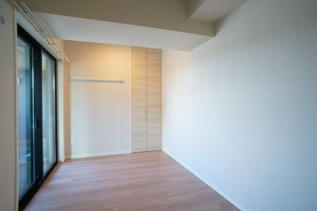 ラヴィーナ奈良の洋室