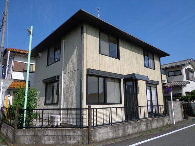 鶴舞4丁目戸建貸家の外観