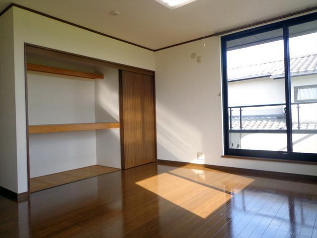 鶴舞4丁目戸建貸家の内装