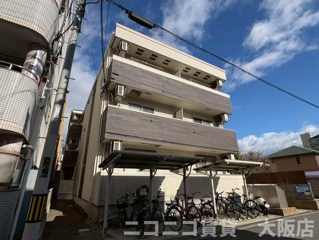 大阪市住吉区苅田５丁目のアパートの外観