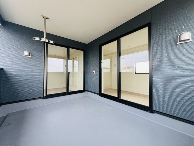 碧南市鴻島町四丁目81番1、81番2『仲介手数料無料』新築戸建てのバルコニー