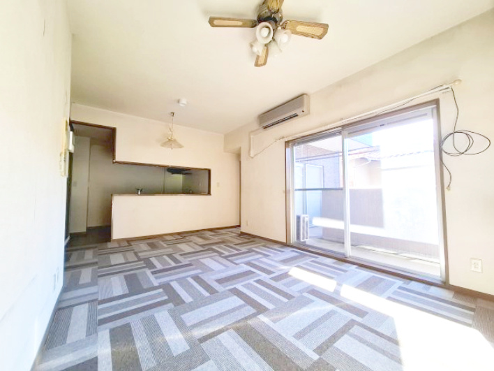 【居間・リビング】の画像