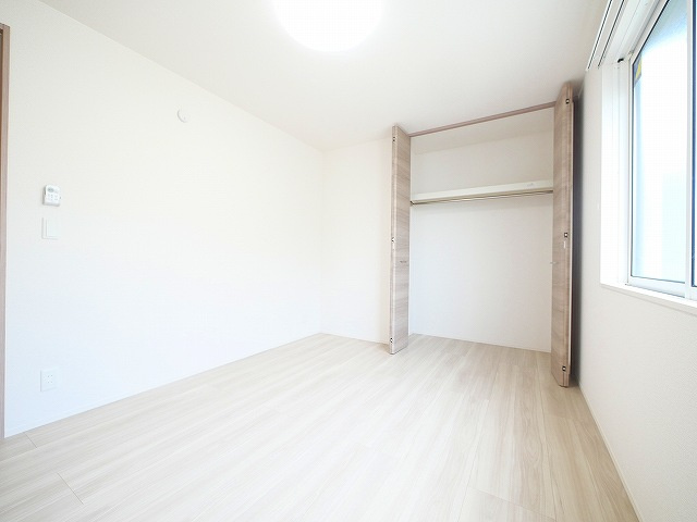 Villa Calmaの洋室|コンパクトで使いやすい洋室です