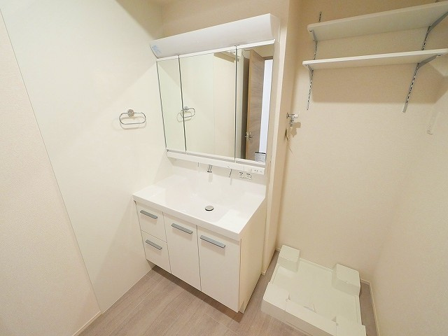 Villa Calmaの洗面所|忙しい朝には欠かせない洗面所です