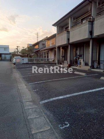 プレジオの駐車場