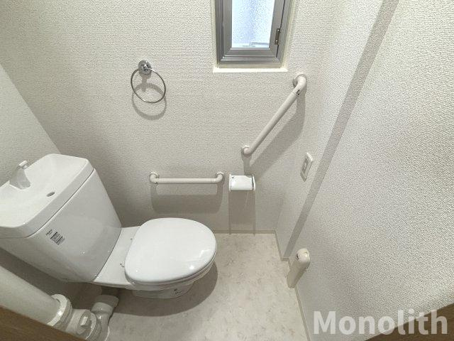 和泉市鶴山台２丁目の賃貸マンションのトイレ