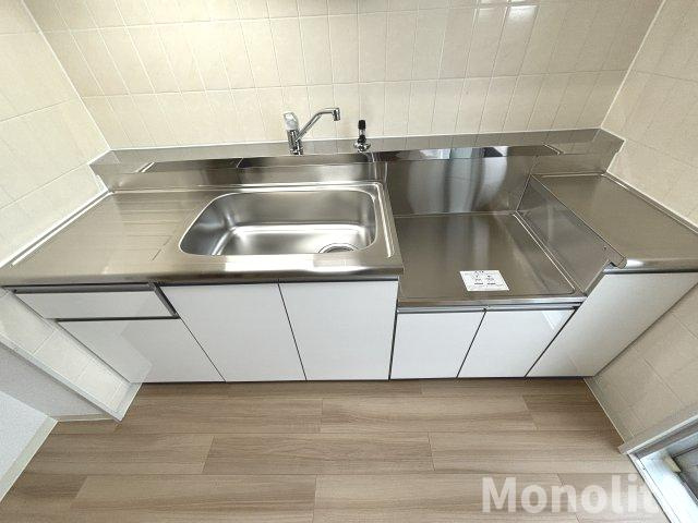 和泉市鶴山台２丁目の賃貸マンションのキッチン