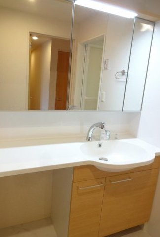 ディア・カーサ白藤の独立洗面台|※同タイプの部屋写真です