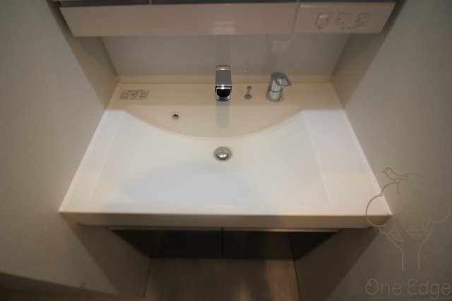 HK Residenceの独立洗面台