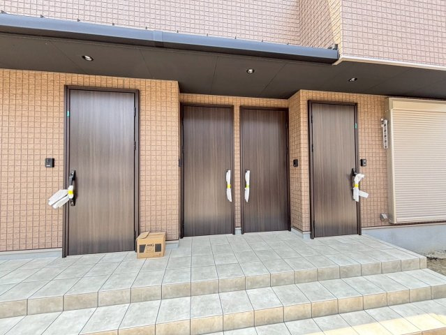 ソレイユビセレクト法蓮町ＩＩのエントランス