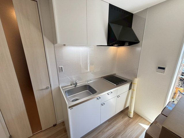 ソレイユビセレクト法蓮町ＩＩのキッチン