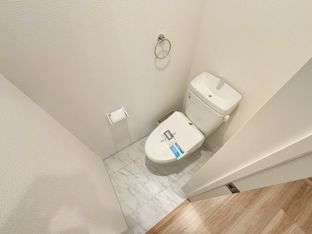 ソレイユビセレクト法蓮町ＩＩのトイレ