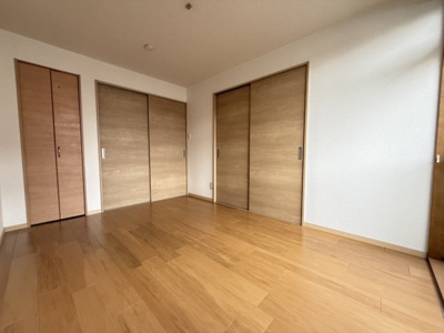 【洋室】 | ニューシティレスポワール | 明るい洋室です