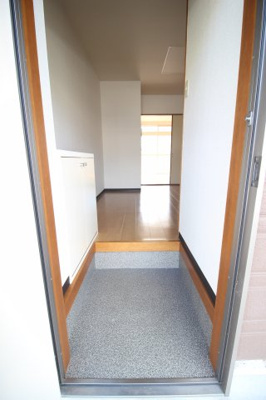 【玄関】 | ニューシティレスポワール | ゆったりとした玄関です