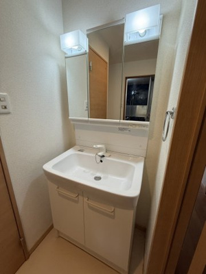 【洗面所】 | ニューシティレスポワール | ゆったりとスペースのある洗面所