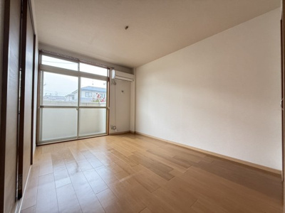 【洋室】 | ニューシティレスポワール | 明るい洋室です