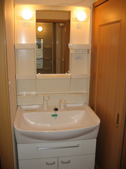 【洗面所】 | 忙しい朝に便利なシャンプードレッサー付