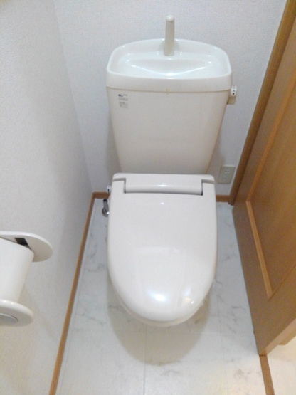 【トイレ】 | 温便座付き