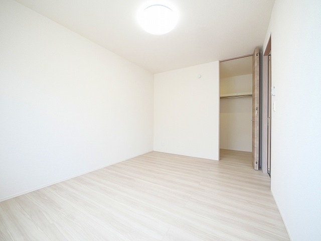 Villa Calmaの寝室|ゆとりの広さです