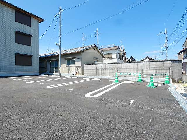 Villa Calmaの駐車場|カースペースがあります