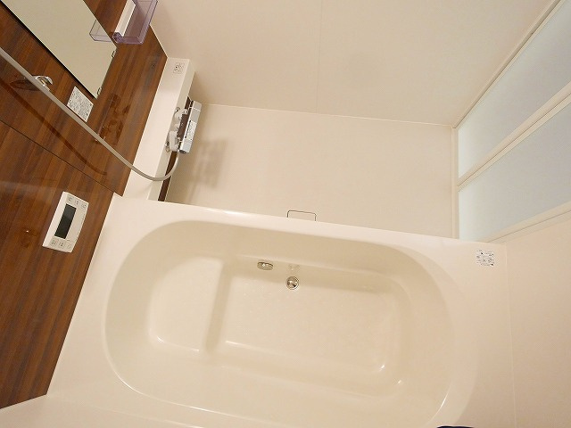 Villa Calmaの浴室|日々の暮らしに欠かせないお風呂です