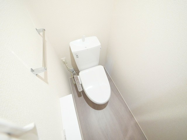 Villa Calmaのトイレ|ゆったりとした空間のトイレです