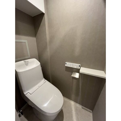 【トイレ】 | Draw上本町 | 落ち着いた色調のトイレです