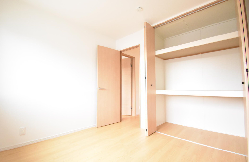 サーコリンの洋室