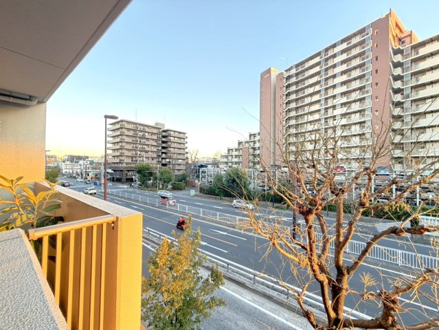 レーベンハイム志村プレノルガールのバルコニー