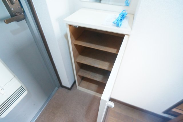 シティパレス佐保川Ｐー６の玄関