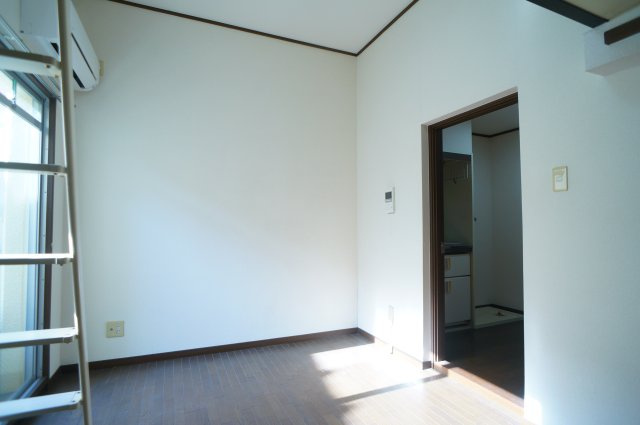 シティパレス佐保川Ｐー６の居間・リビング