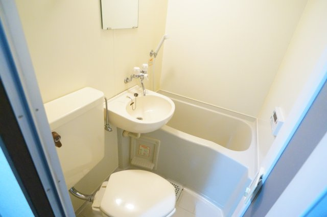 シティパレス佐保川Ｐー６の浴室