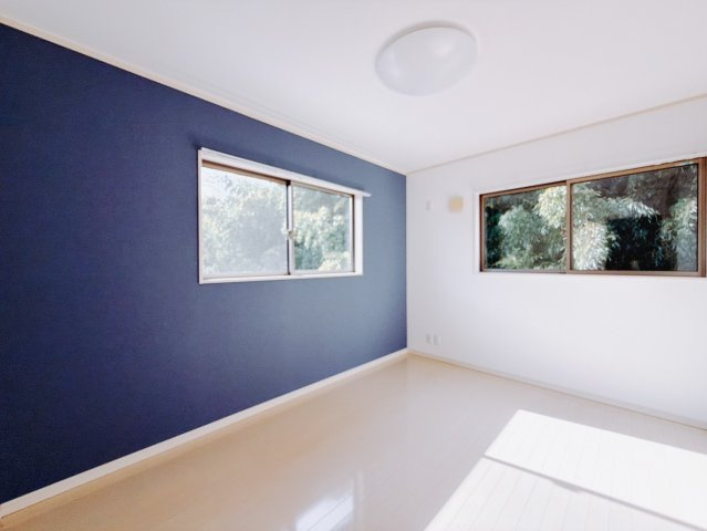 【中古戸建】桐生市新里町大久保の洋室|■2階洋室｜お子様の一人部屋にピッタリな洋室。やっぱりお子さまはみんな『自分の部屋』には憧れを持ちます。そんな憧れのお部屋を持たせてあげられますね。